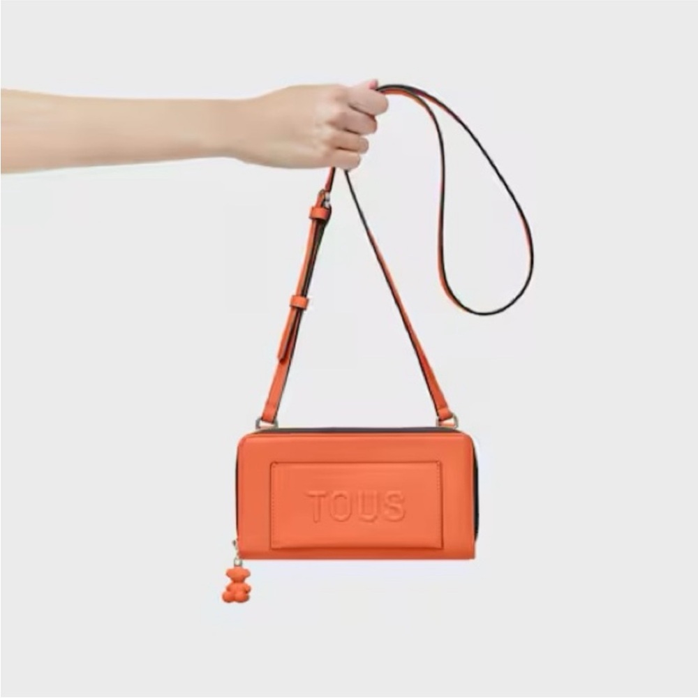✴️ {NWOT} TOUS La Rue Wallet-Cellphone Case~ Burnt Orange